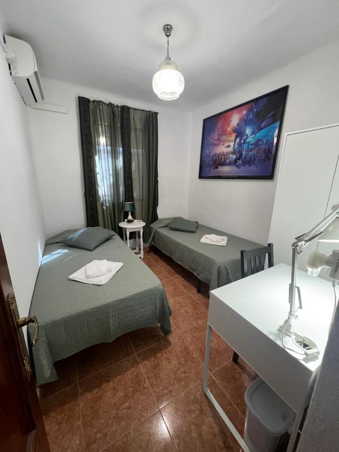 Fresh & Clean Room Sevilla ภายนอก รูปภาพ