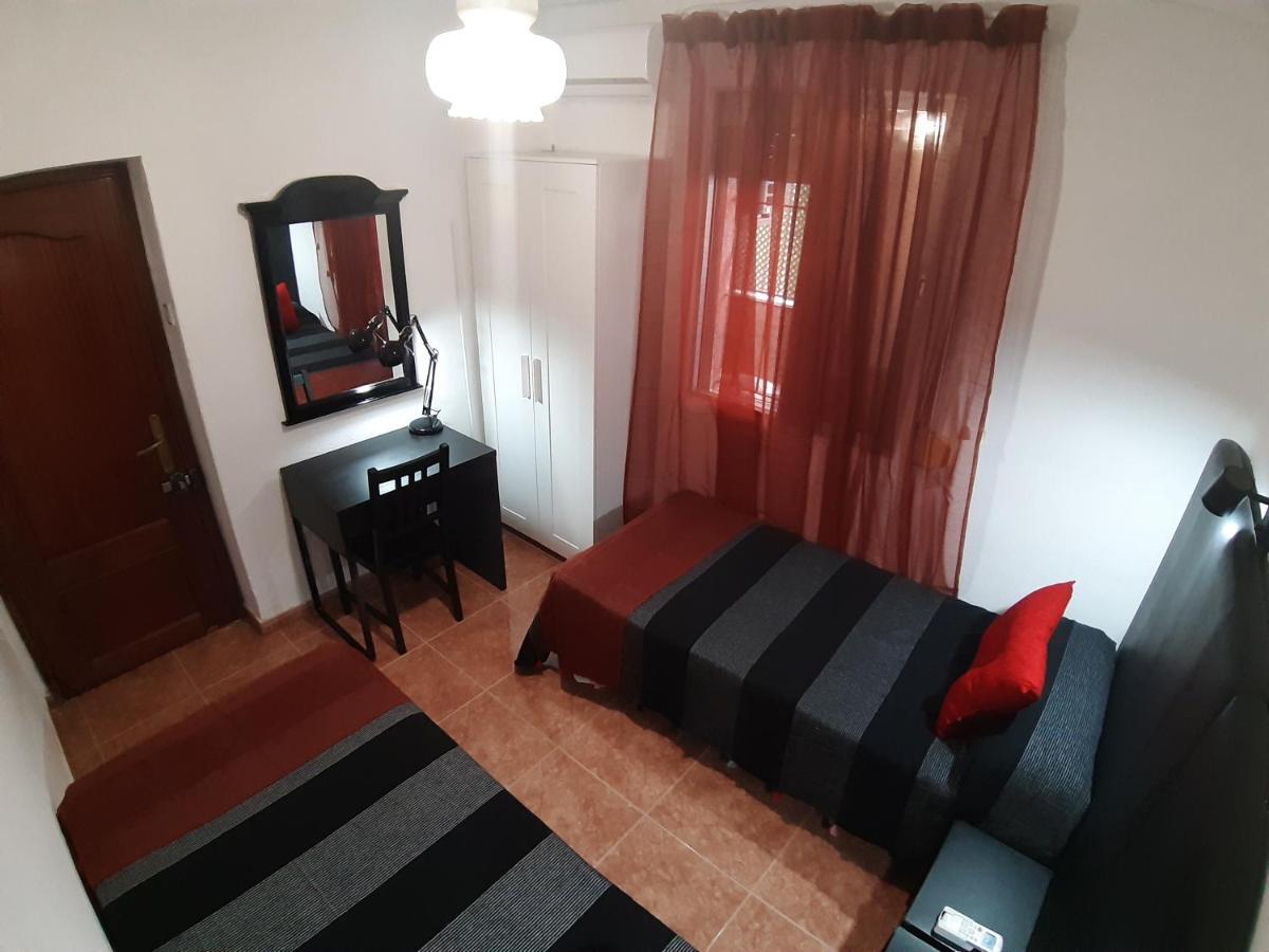 Fresh & Clean Room Sevilla ภายนอก รูปภาพ