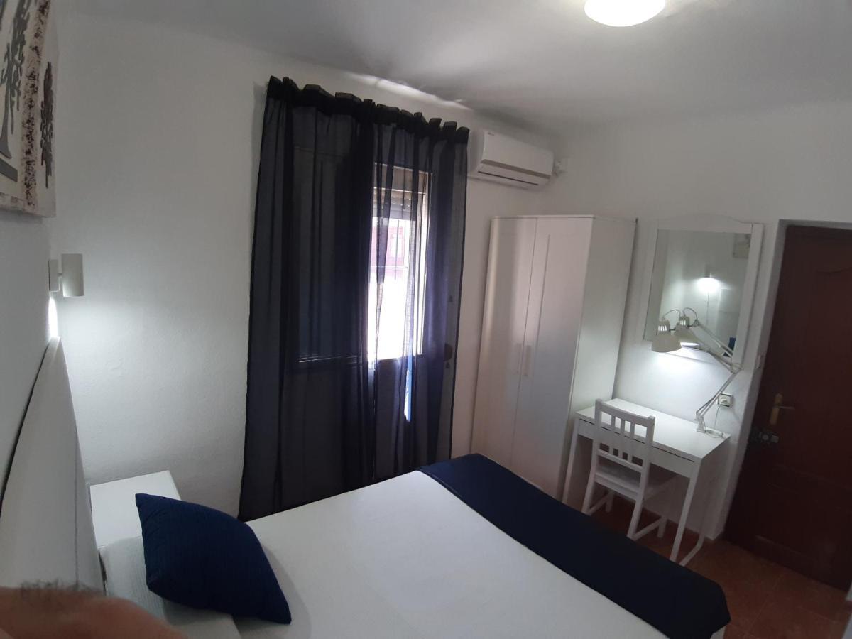 Fresh & Clean Room Sevilla ภายนอก รูปภาพ