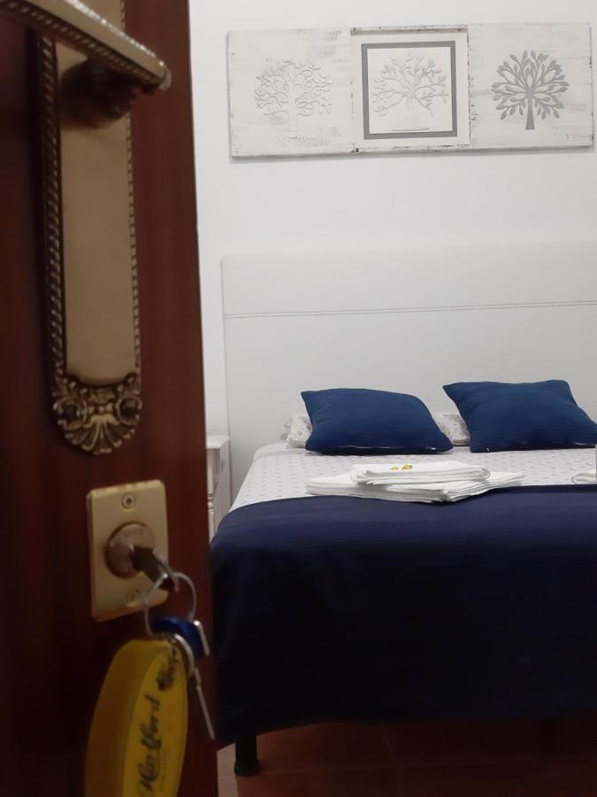 Fresh & Clean Room Sevilla ภายนอก รูปภาพ